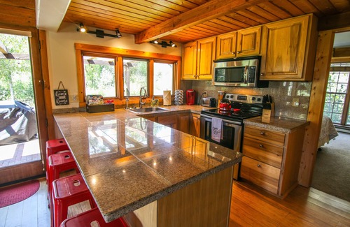 Steamboat Springs Cabin | Private Cabin in beautiful Downtown Steamboat! BEST LOCATION in OLD TOWN!