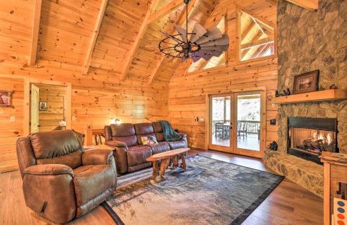 Mineral Bluff House | Private Cabin with Furnished Porch on Less Than 3 Acres!