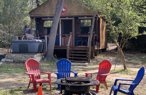 Jewett Cabin | Private Cabin with hot tub. Nestled in the Woods just off Lake Limestone, Texas.