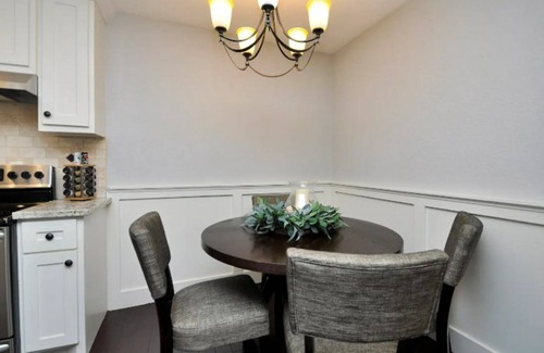 Spring Branch Central Condo | PRIVATE CONDO IN SPRING BRANCH