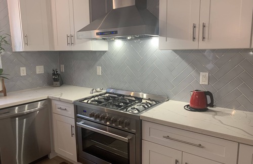 Texas Medical Center Cottage | Private Cottage near the Texas Medical Center
