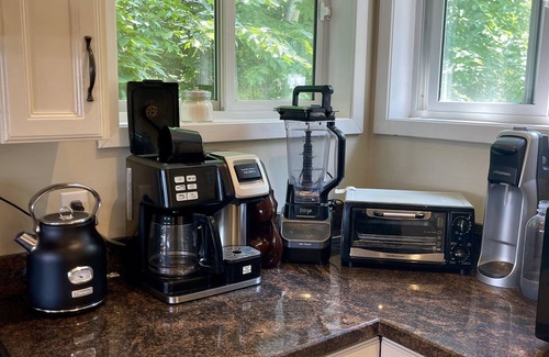 Muskoka Lakes Cottage | Private Cottage on a lovely small lake in the heart of Muskoka