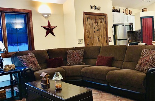 White Cloud Cottage | Private cottage on 10 acres in Manistee National Forest