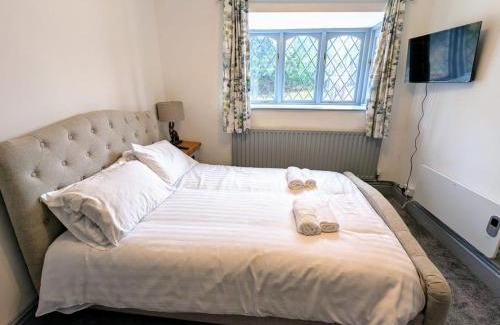 Nantwich House | Private Ensuite Room