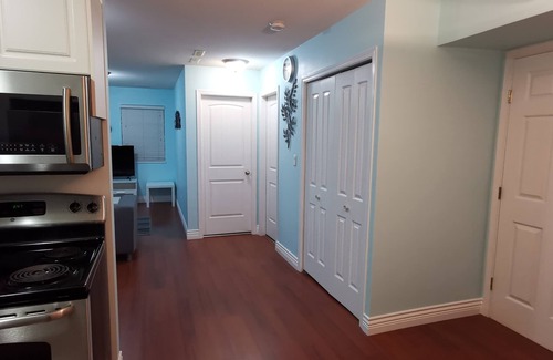 Maple Ridge House | Private entrance and close by trails and park