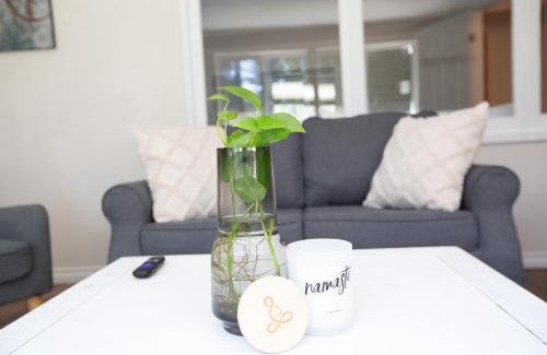 West Vancouver House | Private Garden-Level Suite