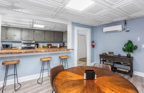 Jonesville Apartment | Private Getaway in Downtown Elkin Near Vineyards!