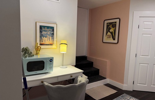 Studio City House | Private getaway in the hills of Studio City min to Universal Studios & Hollywood