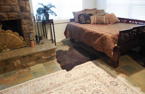 Mineola House | Private Guest Suite!