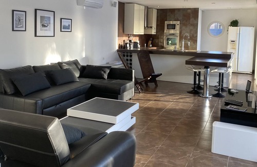 Cap d'Agde Villa | Private heated 3* pool villa 5 minutes from the sea