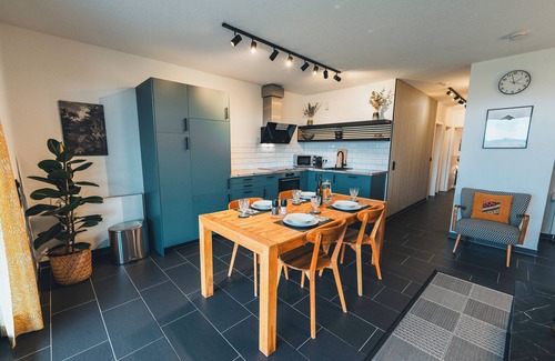 Bruschied Apartment | Private holiday apartment in the Hunsrück with a wonderful valley view and cedar sauna