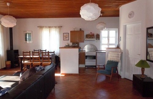 idhra House | Private holiday home - total relaxation in car-free island in