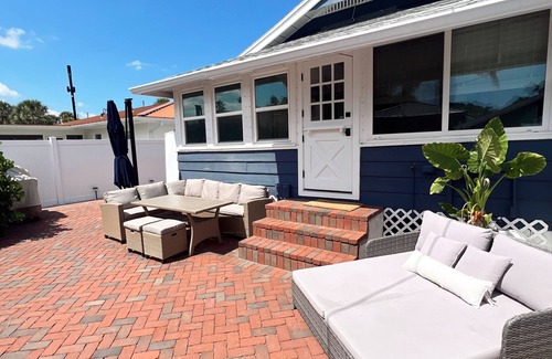 Clearwater Beach House | Private Home on North Clearwater Beach! Walk to Beach