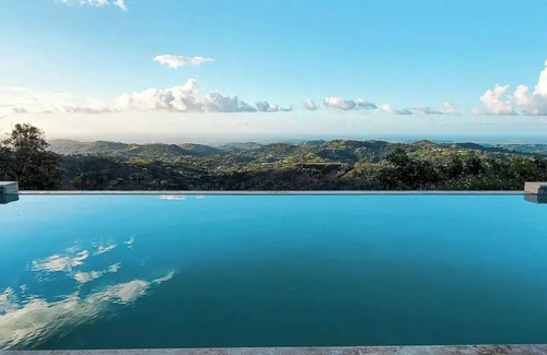 Gurabo Cabin | Private Infiniti Pool with heater & best view in Puerto Rico!
