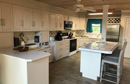 Lubbers Quarters Cay House | Private Island Paradise