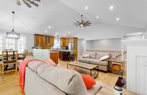 Tolland House | Private, lake community house in the serene Berkshire Foothills with pool table