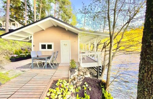 Vihti Ski Chalet | Private Lake Cottage - 1hr from Helsinki
