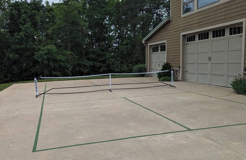 Berkeley Springs Cabin | Private, light filled retreat space.n with your own pickleball court!