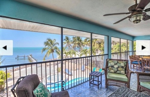 Marathon House | 🌊 Private Oasis With Pool Spa Dock and Ocean right in your backyard 🌊 allow pets