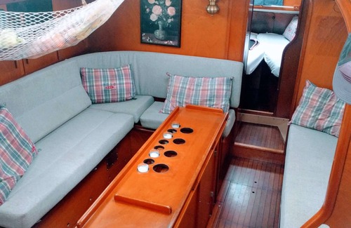 Carti Tupile Boat Rental | Private Over-the-Water Cabin in San Blas including Meals