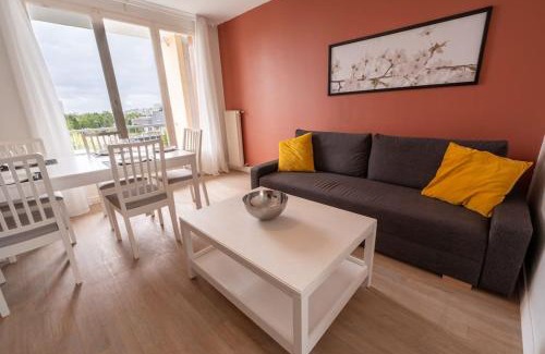 Sainte-Therese - Quineleu Apartment | Private parking Spacious and bright