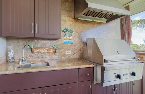 Waikoloa Apartment | Private Penthouse Getaway At Waikoloa Beach Resort 5 minutes from A-Bay Beach