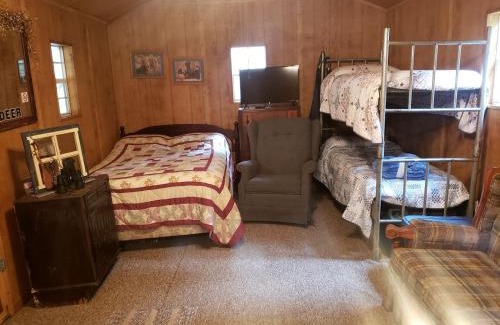 Clear Spring House | Private Pet-Friendly Cabins with Fire Pit for Nature Escapes in Clear Spring, Maryland, for Memorable Family Glamping Trips
