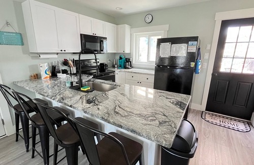 Kure Beach House | *PRIVATE POOL* 1 Block to Beach