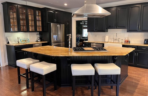 Vanderhorst Plantation House | Private Pool 9/10 mile to beach Sleeps 10 , 4 Bedrooms