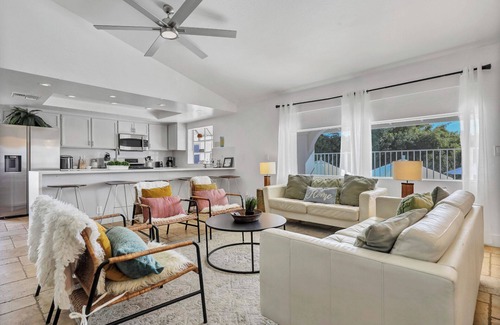 Bermuda Dunes House | Private pool/Basketball/BBQ/Gameroom/bocce+horseshoe+green space for games