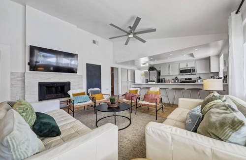 Bermuda Dunes House | Private pool/Basketball/BBQ/Gameroom/bocce+horseshoe+green space for games