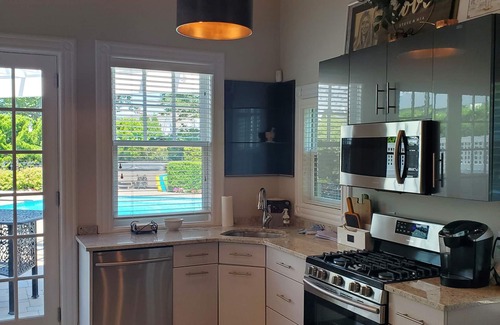 Rockville Centre House | Private Pool House with Loft Arrangement Walking distance to town!