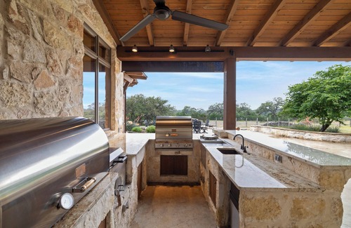 Bergheim House | Private Ranch - Pool, Ping Pong, Yoga, Weddings, Games
