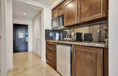 Central Beach Apartment | Private Residences at the Atlantic Resort and Spa