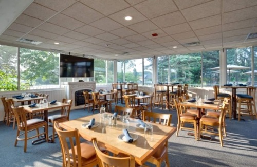 Central Lake House | Private room & bath, shared common room