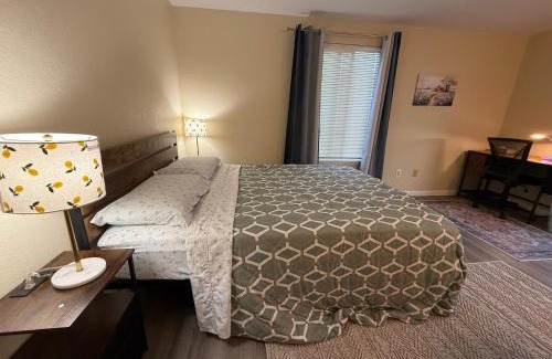 University District House | Private Room by UW