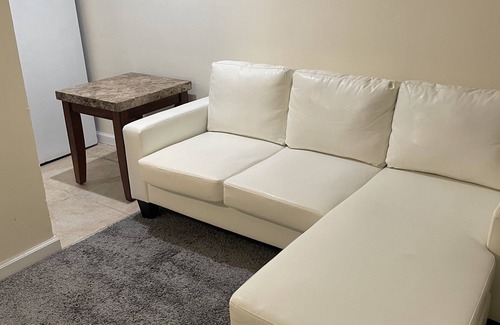 West Side Apartment | Private Room, central to NYC and Newark Airport