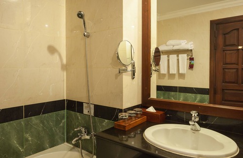 Siem Reap Bed & Breakfast | Private Room for 10-12 Person of 5 Bedrooms for A Group or Family