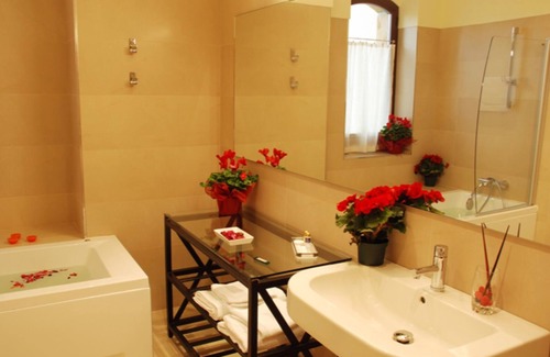 Arbizu Apartment | Private room in charming rural hotel 2