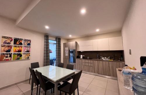 Il-Balluta House | Private room with bathroom in Balluta Bay - Shared Flat