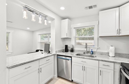 Seminole House | Private Seminole Retreat Minutes to Madeira Beach!