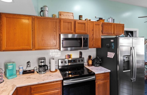 Latonia House | Private setting between flowing creeks, minutes from Cincinnati attractions.
