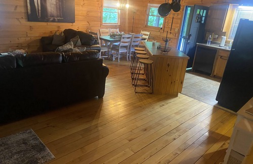 Sugar Grove Cabin | Private Spring Getaway! Pet Friendly!
