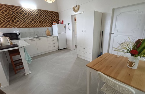 Muri Apartment | Private Studio Lagoon Views | Kukupa