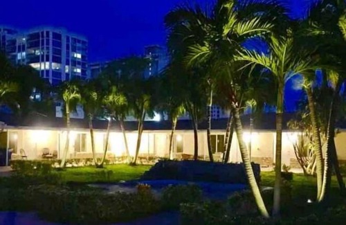 Santa Barbara Estates Apartment | Private Suite # 7, five minutes walk to beach.