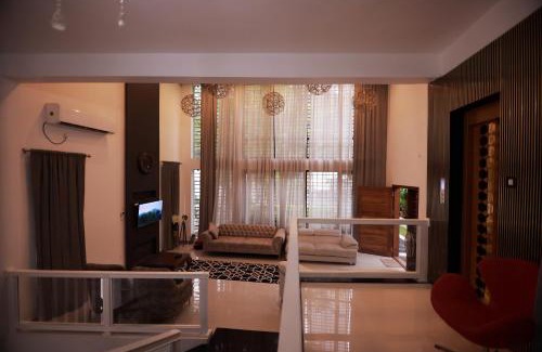 Kottarakara Villa | Private Villa in Kollam with Pool