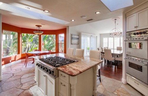 Valley Center House | Private Villa with Infinity Pool and Game Room