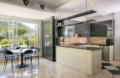 Seiano Villa | Private Villa with A/C, WIFI, private pool, hot tub, TV, terrace, panoramic view, close to Sorrento