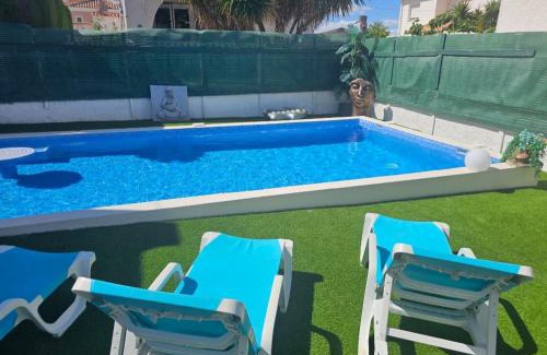 Lo Rufete Villa | Private Villa with Heated Swimming Pool, Roof Top Solarium & Garden
