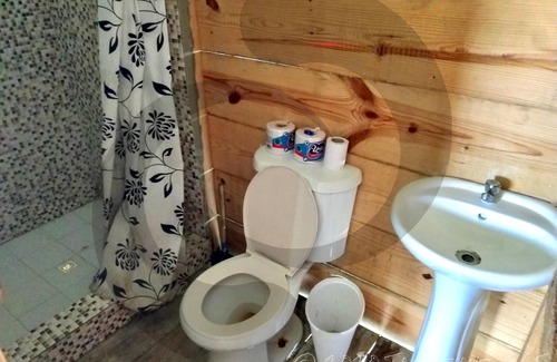 Carti Tupile Hotel | Private wood Cabins on San Blas island - private bathroom